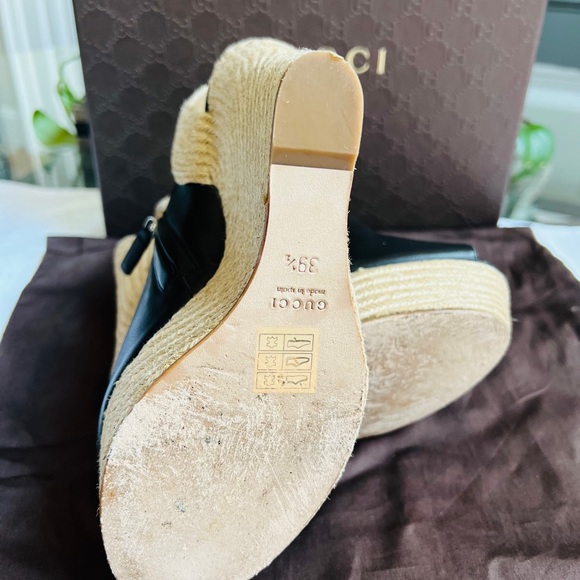 Black and Tan Gucci Wedges - Picture 4 of 9
